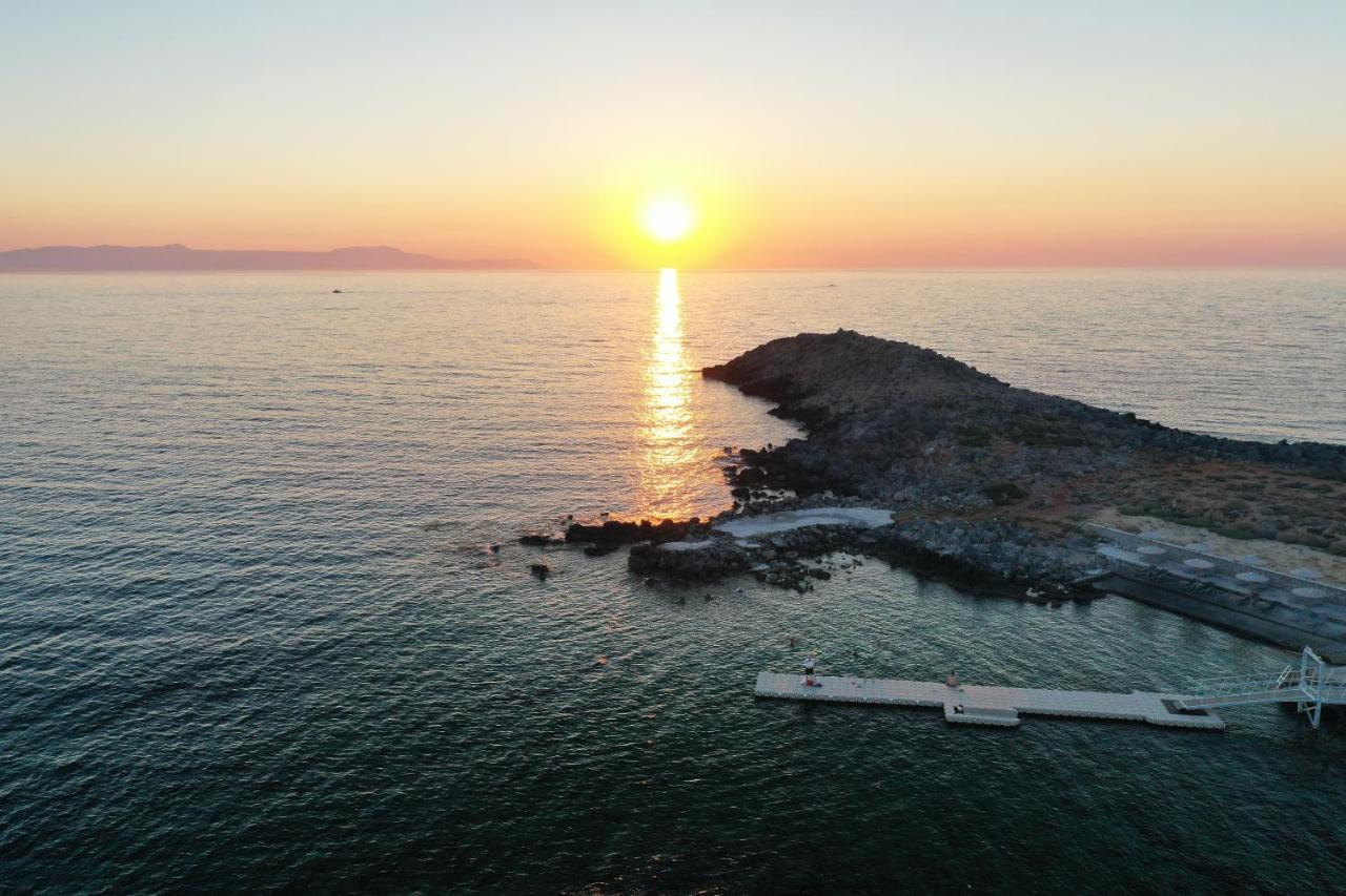 Kavos Hotel & Suites Stavrós Екстериор снимка